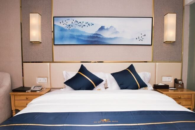 Bedroom 3, Jinxin Yixiang Hotel, Meizhou