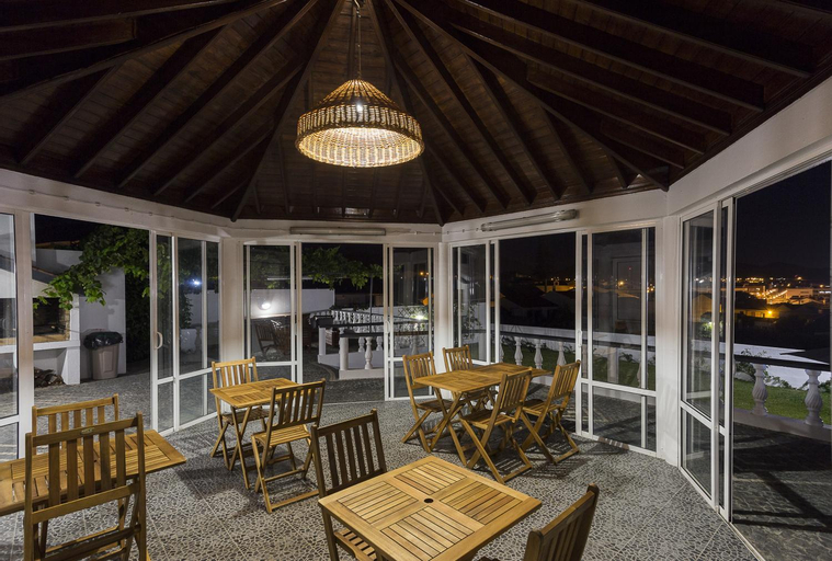 Food & Drinks 4, Quinta das Rosas Villas, Ribeira Grande
