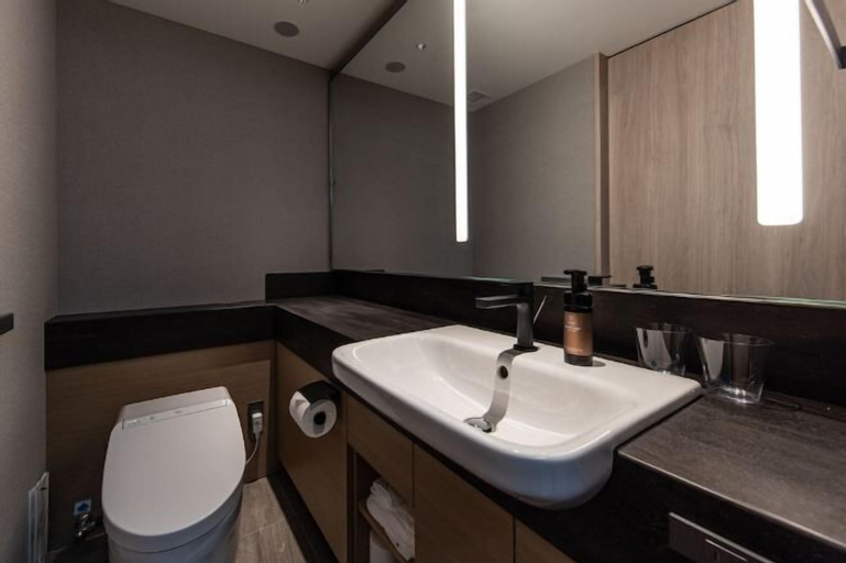 Bathroom 21