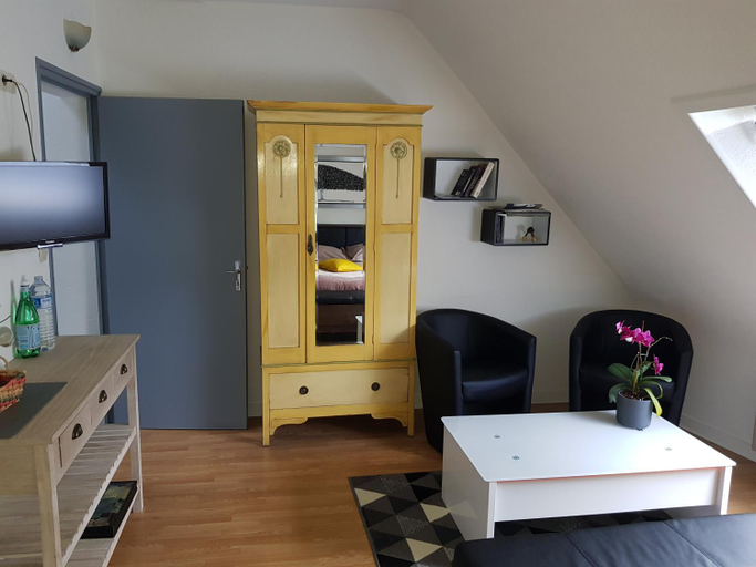 Others 5, Les Locations du Puits, Morbihan