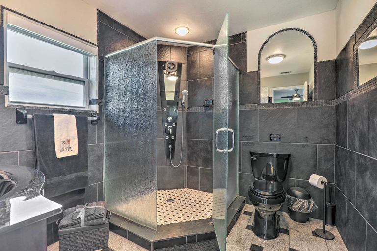 Bathroom 4, Airy Canal-front Oasis in Cape Coral w/ Pool!, Lee