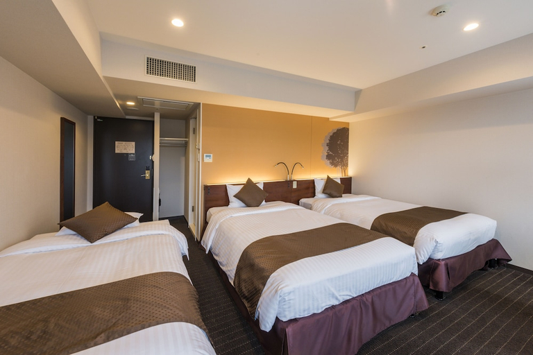 Bedroom 3, Keihan Sapporo Hotel, Sapporo
