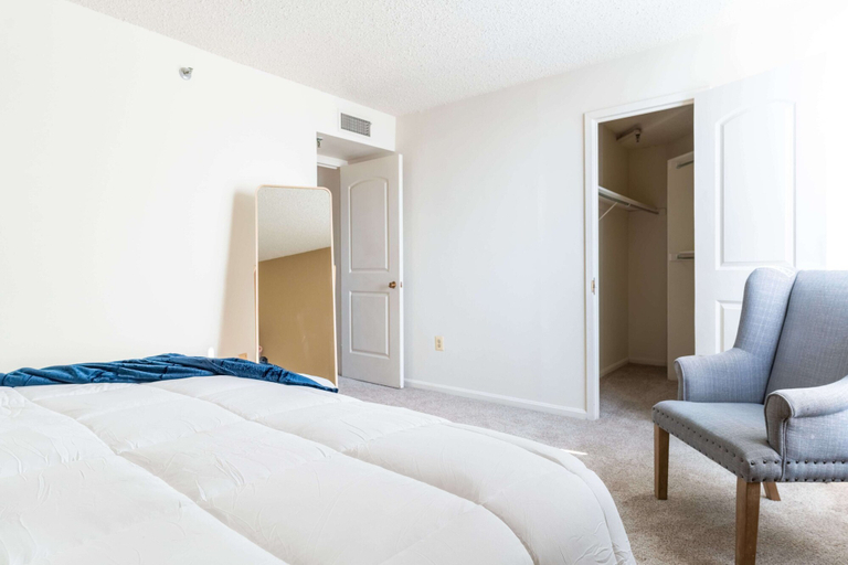 Bedroom 3, Premium A-Location Apartment, Arlington