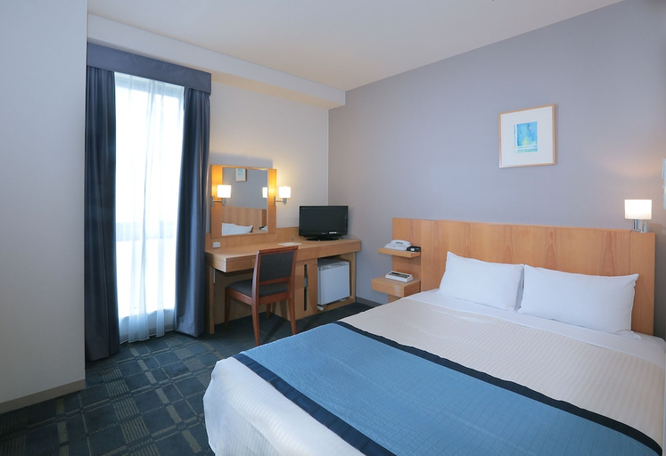 Bedroom 2, Urawa Washington Hotel, Saitama