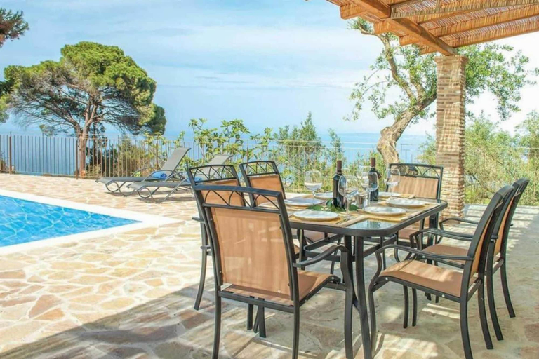 Room 3, Villa Aloni in Koridallos, Ionian Islands