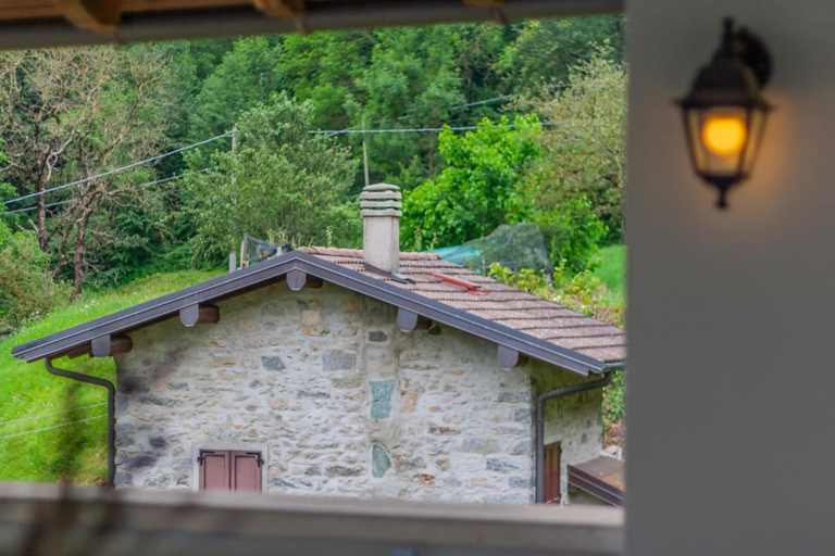 Others 4, Nel Verde di Rovenza by Wonderful Italy, Como