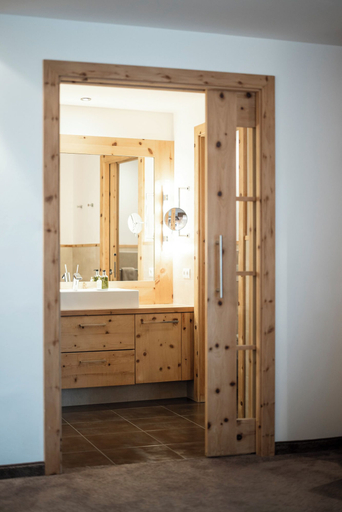 Bathroom 4, DER MESNERWIRT, Bolzano
