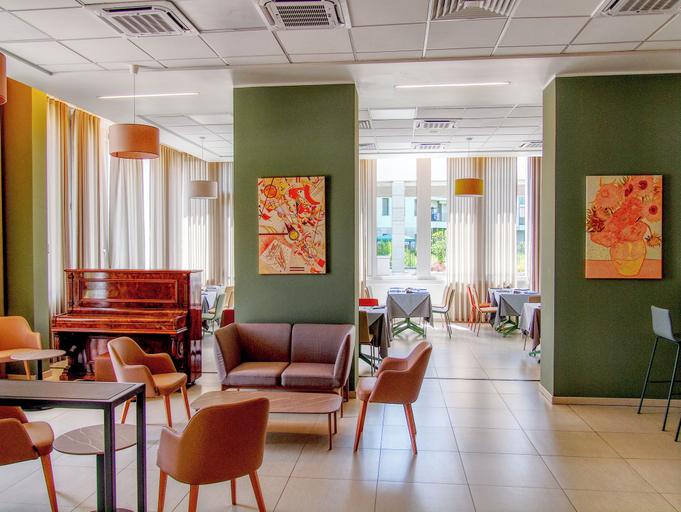 Food & Drinks 5, Tower Hotel, Varese