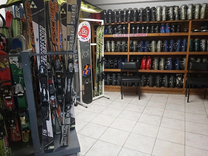 Food & Drinks 4, Encosta da Serra, Seia