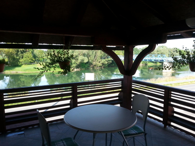 Others 2, Guesthouse Kod mosta, Karlovac