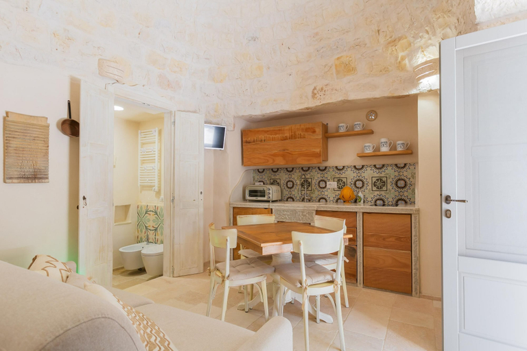 Room 4, Trullo del Lazzarone con Jacuzzi by Wonderful Italy, Brindisi