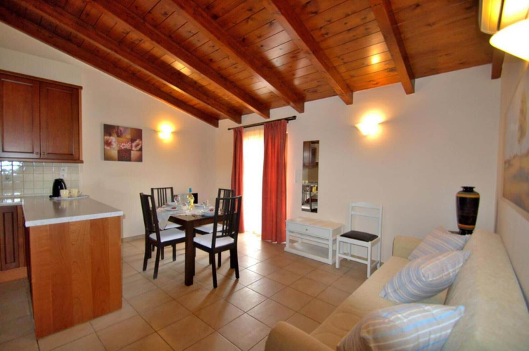 Others 4, Katrina Superior Apartment 5 With Balcony, Crete