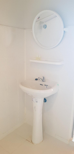 Bathroom 4