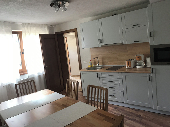 Others 4, Aki Gray Apartment Serene Oasis, Brasov