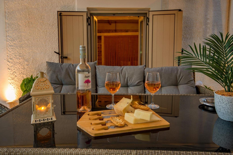 Room 5, Arokaria IV - City Centre Penthouse, Ionian Islands