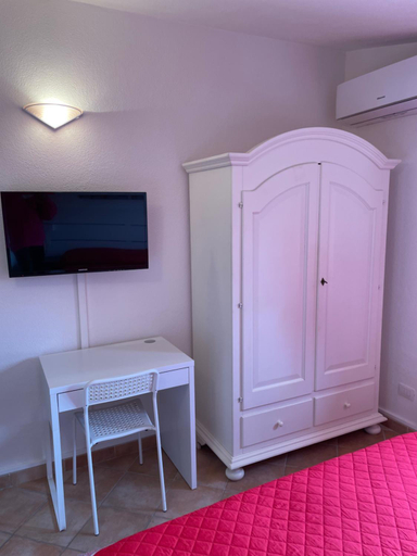 Others 4, B&B Da Tizy, Nuoro