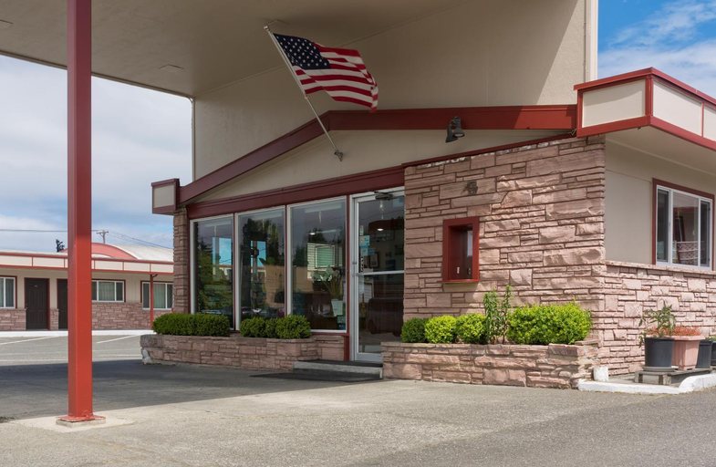 Others 4, Flagstone Motel, Clallam
