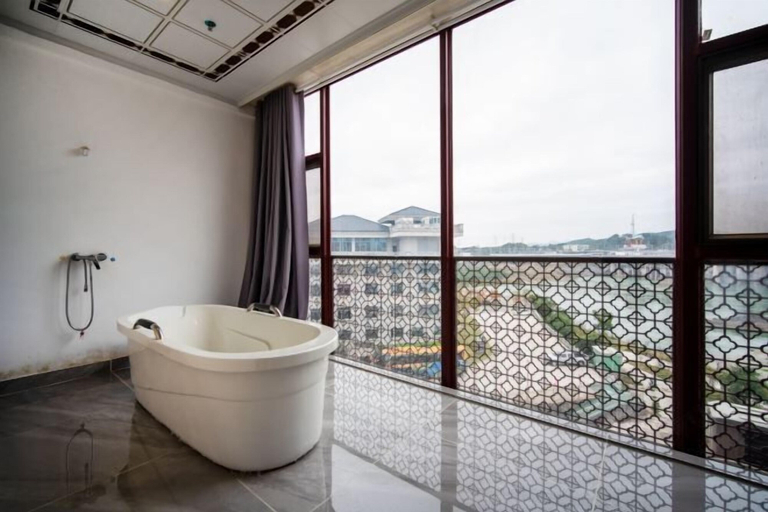 Bathroom 4, Gujiang Hotel, Hechi