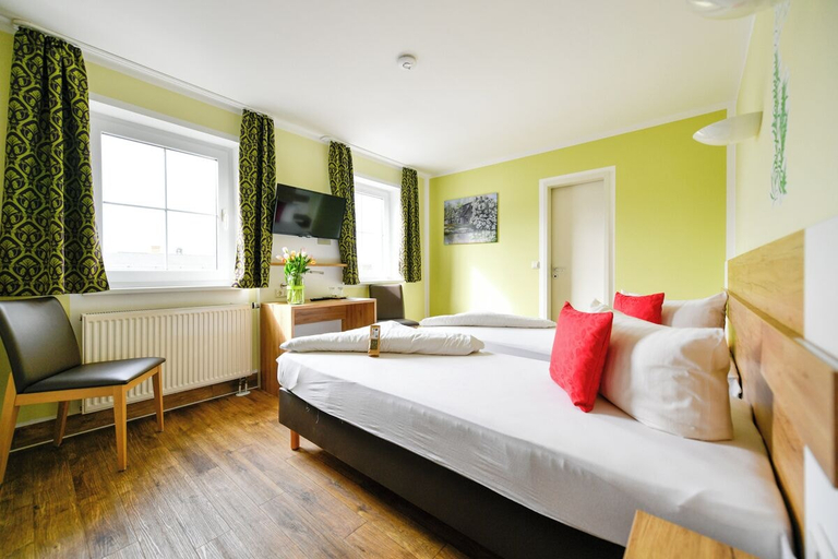 Bedroom 3, Hotel Zum Stern, Spree-Neiße