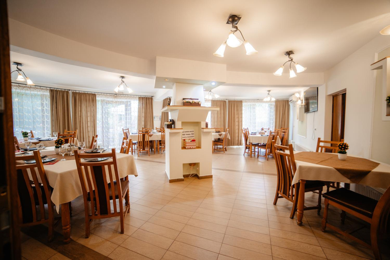 Food & Drinks 5, Pensiunea Floare de Colt, Dragoslavele