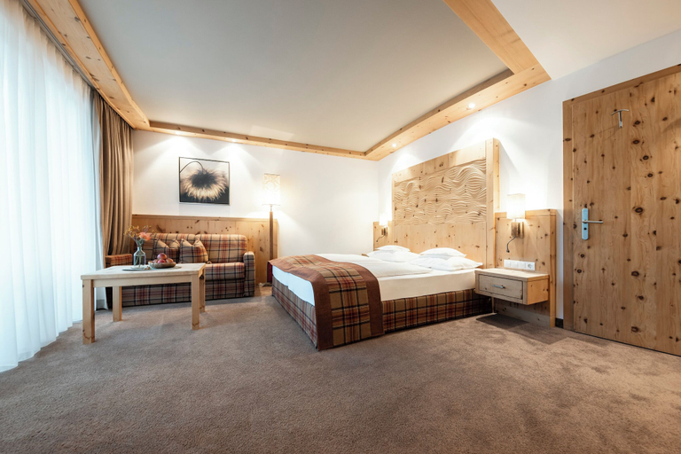 Bedroom 3, DER MESNERWIRT, Bolzano