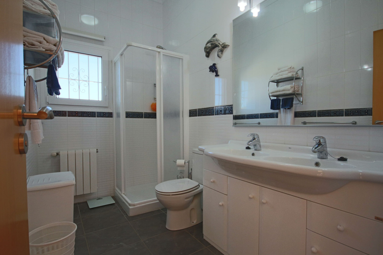 Bathroom 3, Sunny 3BR Villa w/ Endless Views & Heated Pool - Walk to Beach & Dining, Alicante