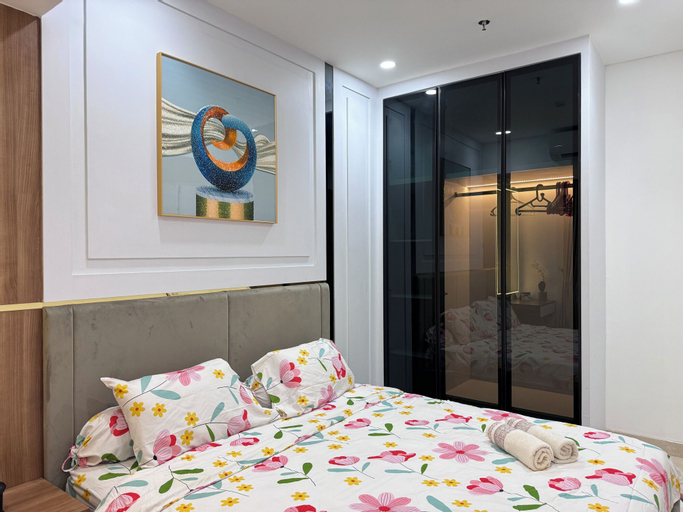 Bedroom 12
