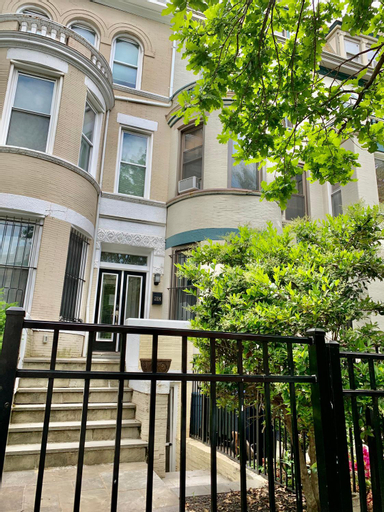 Lovely Remodeled 2bdrm Basement Home, District of Columbia