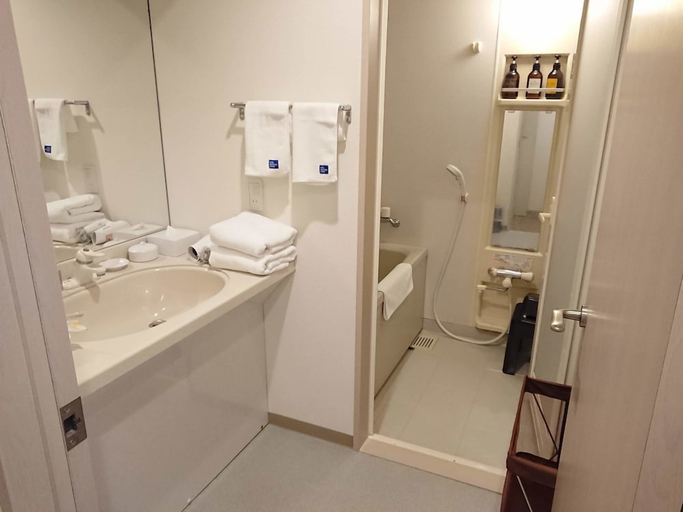 Bathroom 3, Wellness Villa Brisa, Miyakojima