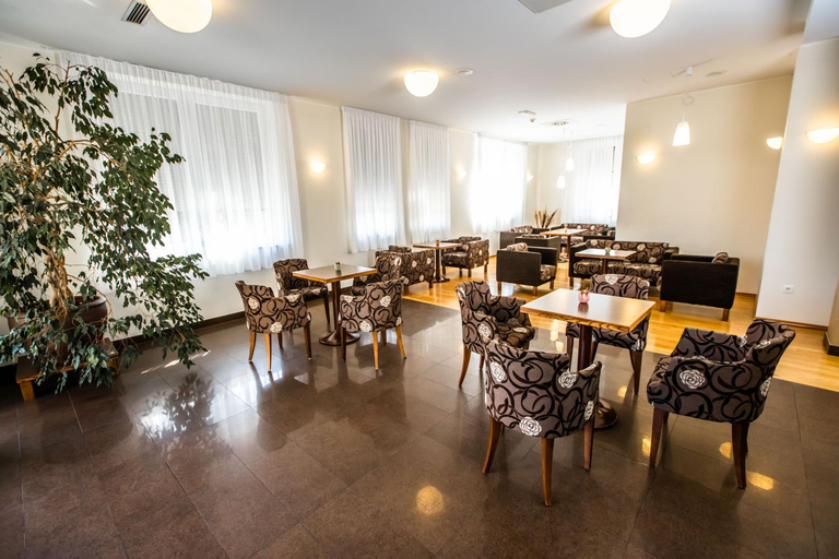 Food & Drinks 4, Hotel Bau Maribor, Maribor