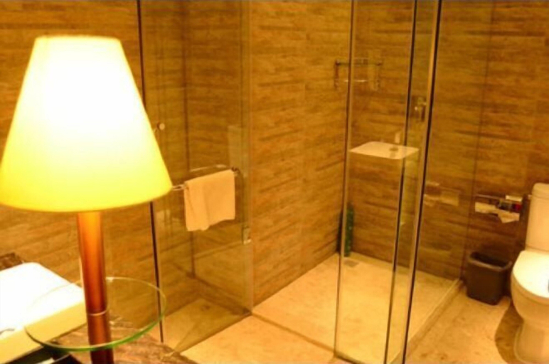Bathroom 3, Xing Yue Business Club, Tongliao