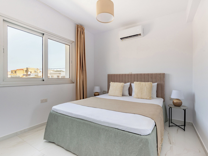 Bedroom 2, Sanders Cruise - Bright 2-bdr Apt With 2 Balconies