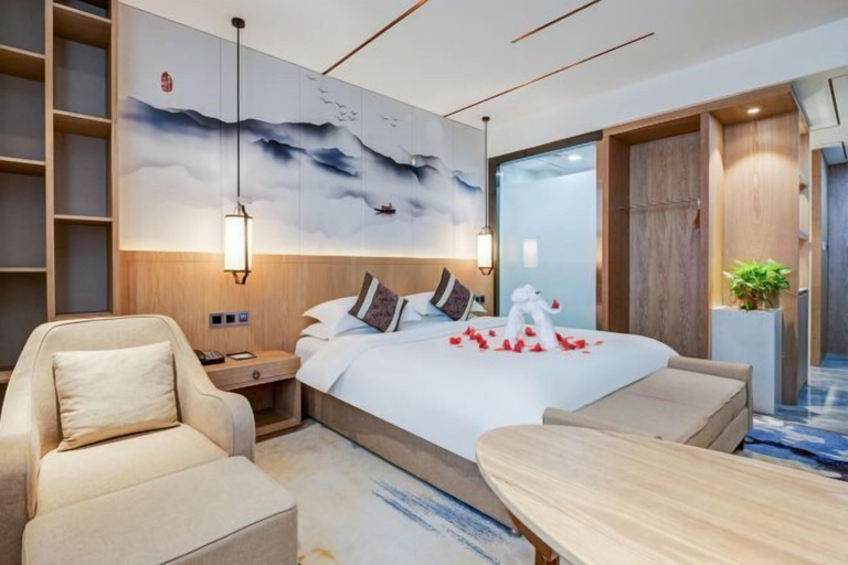 Bedroom 3, Jiuzhou International Hotel, Tongchuan