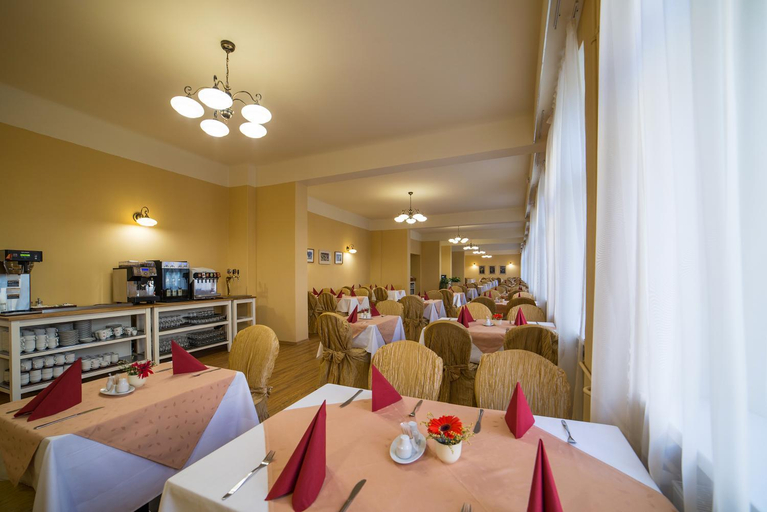 Food & Drinks 4, Hotel Luisa, Cheb