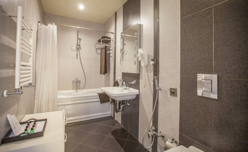 Bathroom 4, Gashalti Health Hotel Naftalan, Goranboy