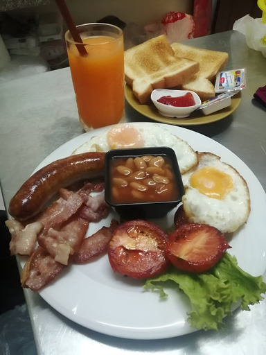 Food & Drinks 5, Southern Comfort Patong, Phuket Island