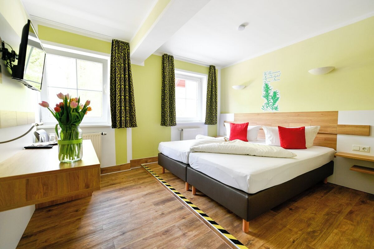 Bedroom 4, Hotel Zum Stern, Spree-Neiße