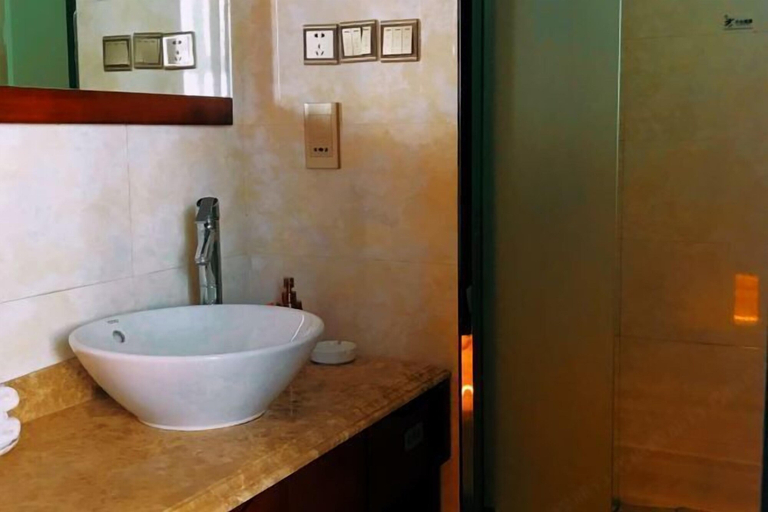 Bathroom 3, Yili Huacheng Hotel (Liuxing Street), Ili Kazakh