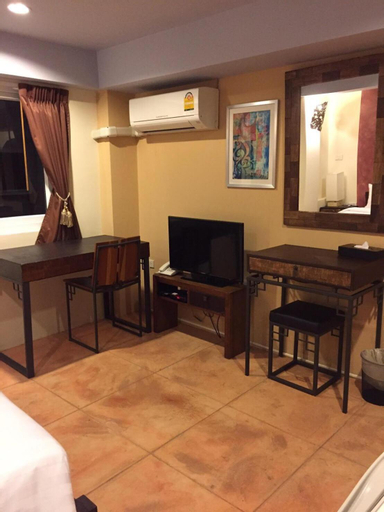 Bedroom 8