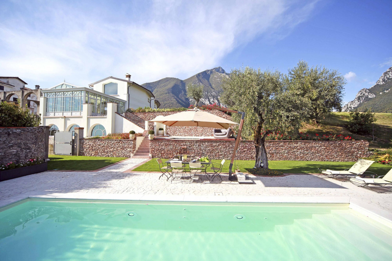 Others 2, Villa Teodora in Toscolano-maderno, Brescia