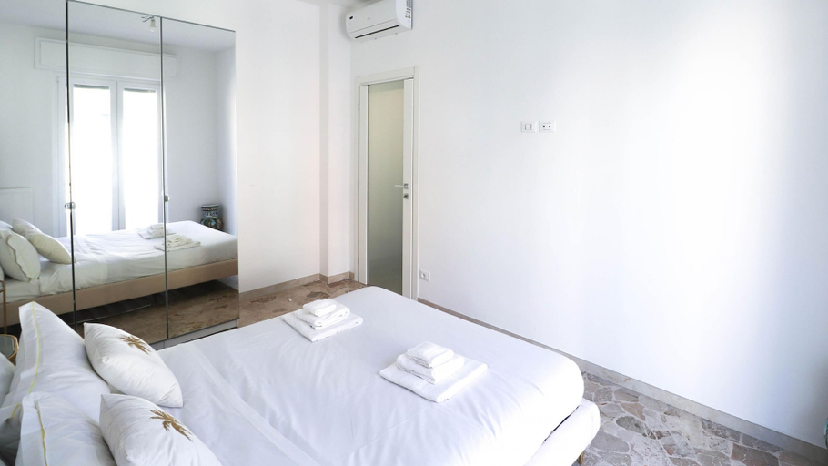 Bedroom 5, Di Sciorno 5 in Rapallo, Genova