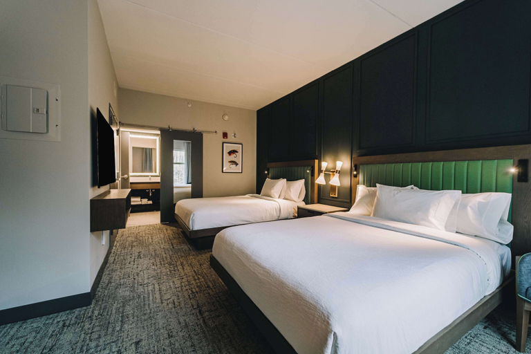 Bedroom 3, Embassy Suites By Hilton Gatlinburg Resort, Sevier