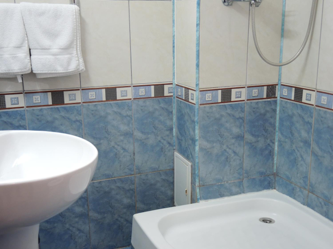 Bathroom 2, Casa Meyra, Mangalia