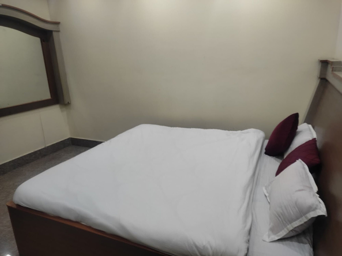Bedroom 4, Hotel Anand Deluxe Begusarai, Begusarai