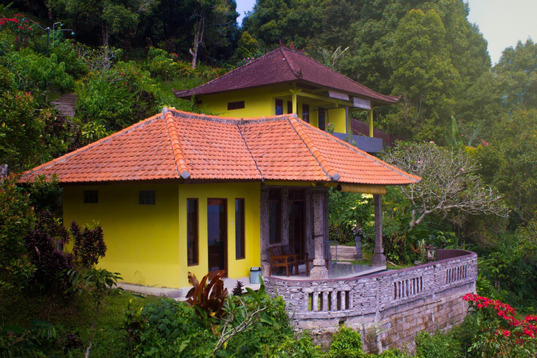 Exterior 16
