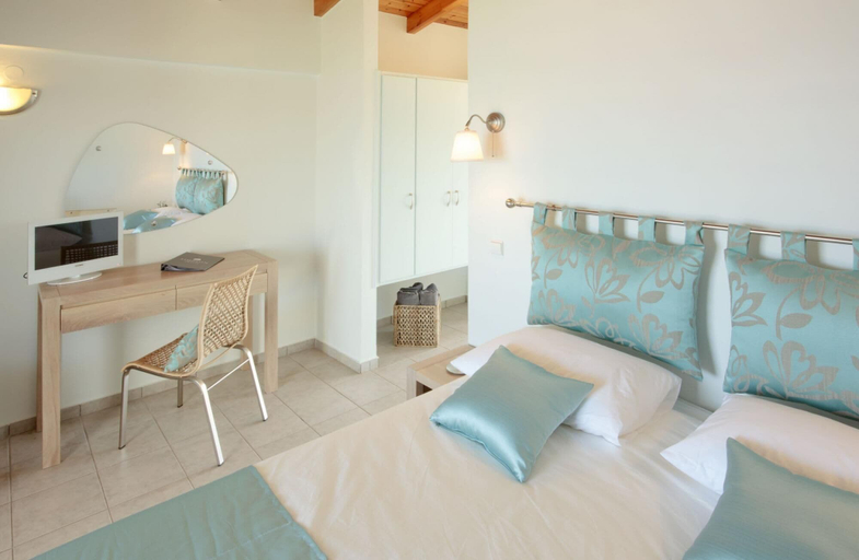 Room 4, Galazio Kima Apartments - Bougainvillea Ground Floor Suite 5, Crete
