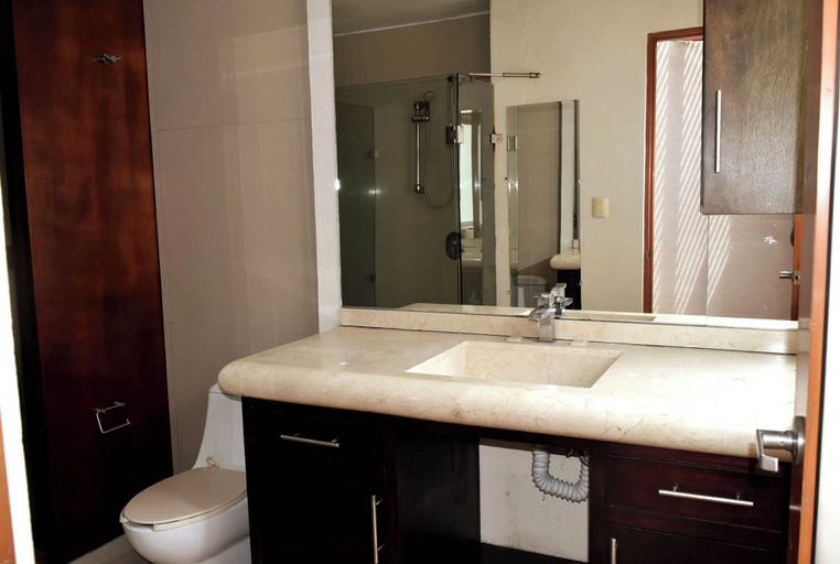 Bathroom 3, CasasFreda - Casa Valentín, San Luis Potosí