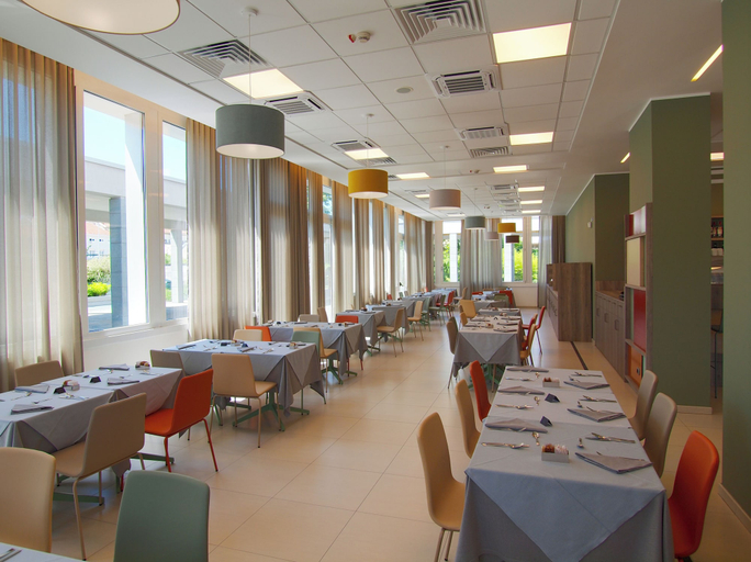 Food & Drinks 5, Tower Hotel, Varese