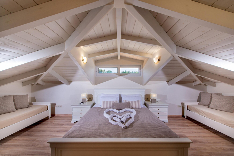 Bedroom 4, Villa Niragia With Magnificent View, Crete