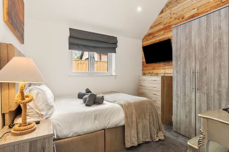 Bedroom 2, Elm Tree Cottage, Pembrokeshire